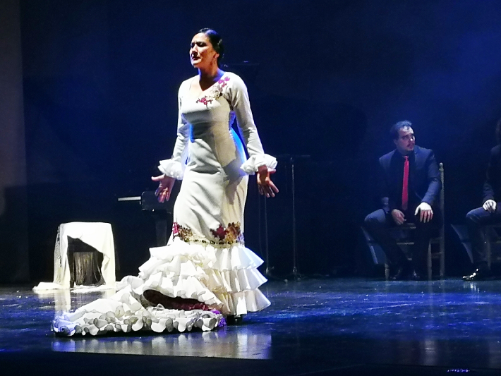 La bailaora Eva Esquivel cautivó Almuñécar  con el espectáculo D´Adentro